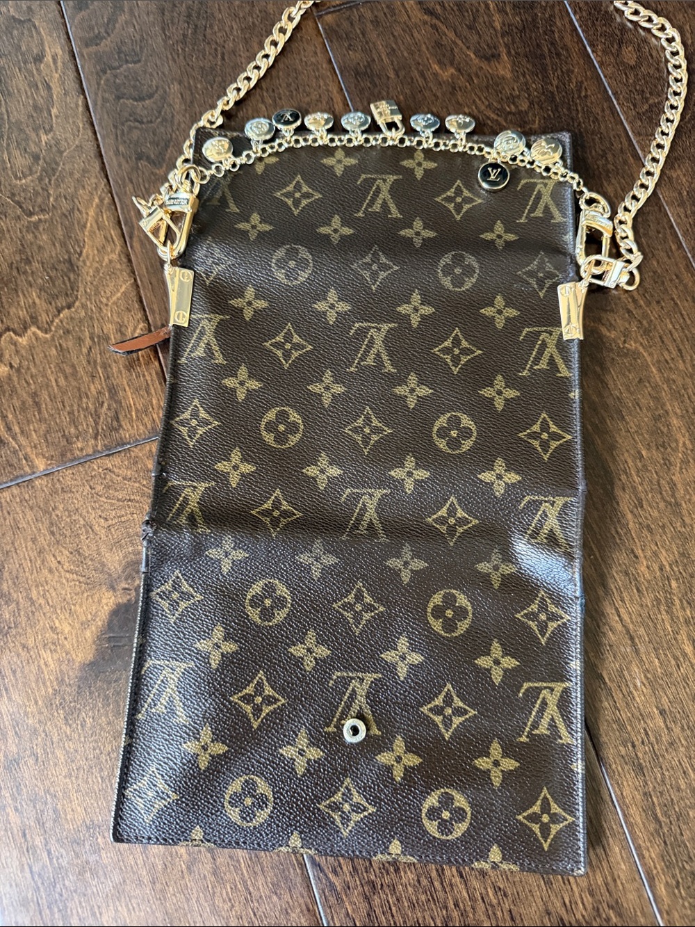 Authentic Louis Vuitton wallet converted into purse on chain - Picture 7 of 14